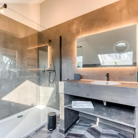 Hotell Les Du Vieux Chateau